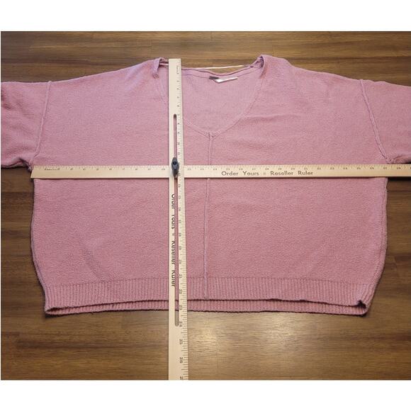 Free People “Take Me Places” Pink Knit V-Neck Sweater M – Oversized Soft Girl - Picture 4 of 8